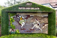 Valley Rise Well Dressing