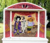 Memorial Gardens Well Dressing