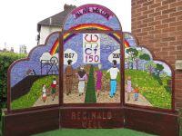 Reginald Well Dressing