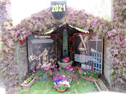 Old Pump Well Dressing
