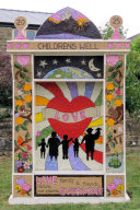Children&rsquo;s Well Dressing