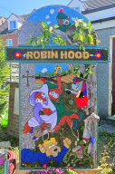 Alton Manor Community Centre Well Dressing (1)