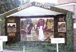 Valley Rise Well Dressing