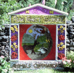Old Dam Well Dressing